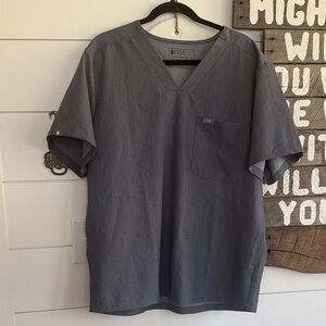 Figs Chisec men’s size XL top in Graphite